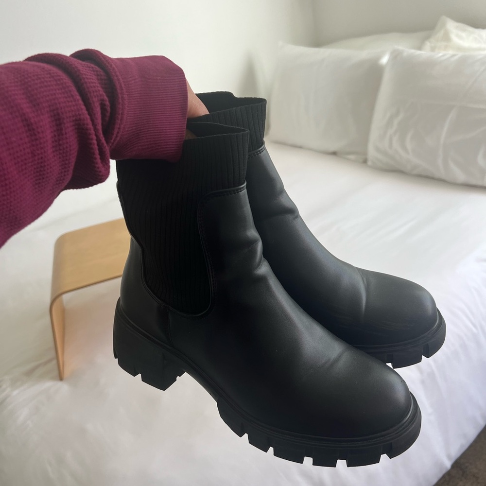 Steve Madden combat boots